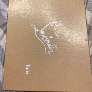 Only worn a couple times still in great condition